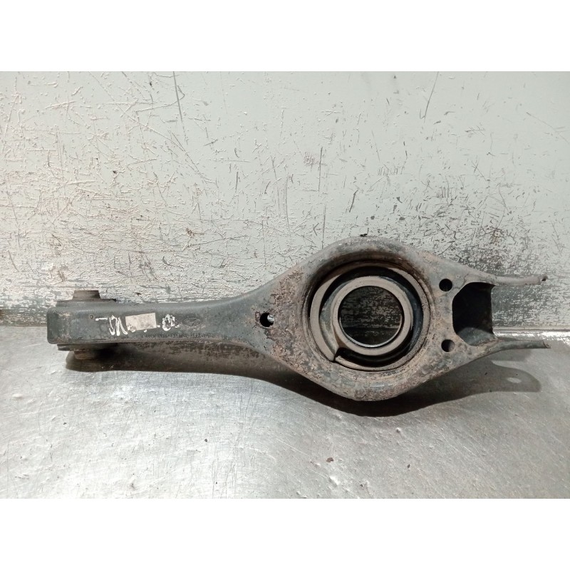 Recambio de brazo suspension inferior trasero izquierdo para kia cee´d sw (ed) 2.0 crdi 140 referencia OEM IAM   