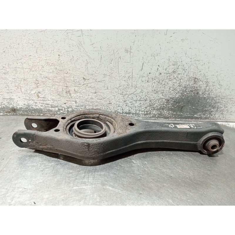 Recambio de brazo suspension inferior trasero izquierdo para kia cee´d sw (ed) 2.0 crdi 140 referencia OEM IAM   