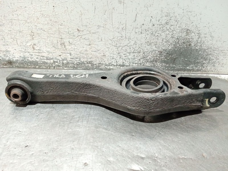 Recambio de brazo suspension inferior trasero derecho para kia cee´d sw (ed) 2.0 crdi 140 referencia OEM IAM   