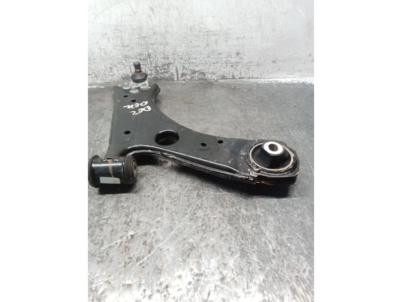 Recambio de brazo suspension inferior delantero derecho para jeep renegade referencia OEM IAM   