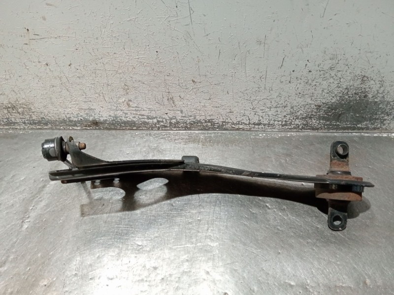 Recambio de brazo suspension inferior trasero derecho para kia cee´d sw (ed) 2.0 crdi 140 referencia OEM IAM   