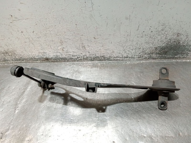 Recambio de brazo suspension inferior trasero derecho para kia cee´d sw (ed) 2.0 crdi 140 referencia OEM IAM   