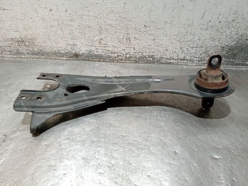 Recambio de brazo suspension inferior trasero izquierdo para kia cee´d sw (ed) 2.0 crdi 140 referencia OEM IAM   