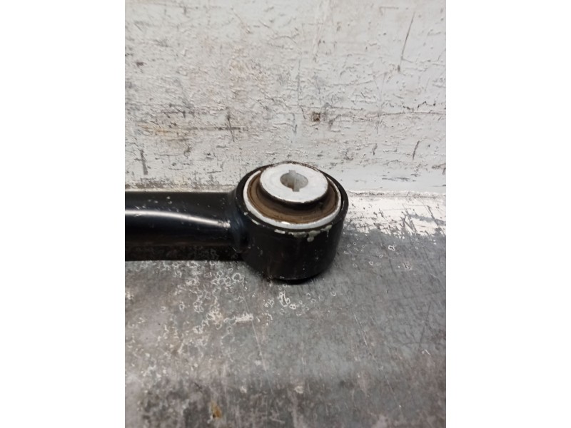 Recambio de tirante trasero izquierdo para jeep renegade referencia OEM IAM 00521731420  