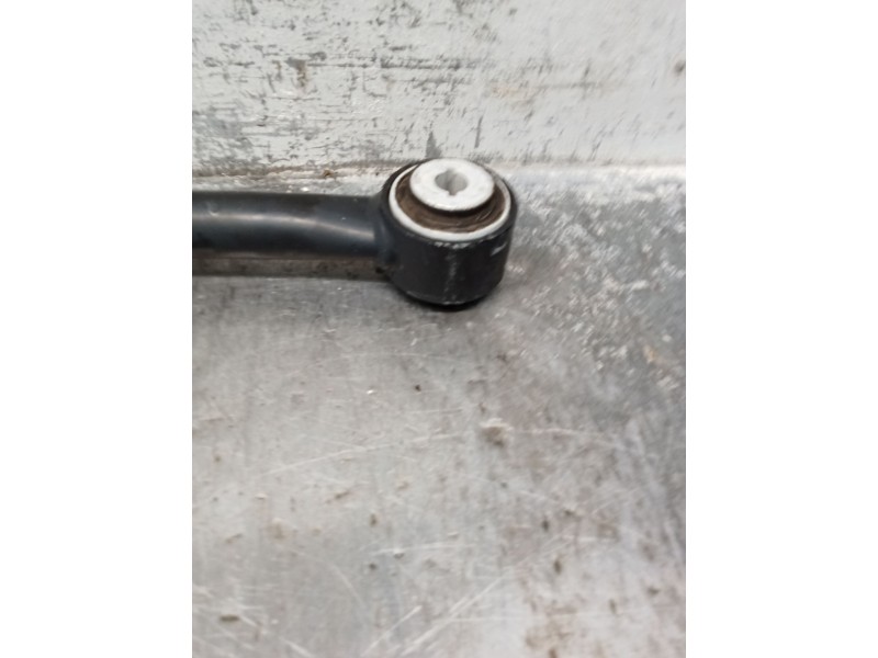 Recambio de tirante trasero derecho para jeep renegade referencia OEM IAM 00521731420  