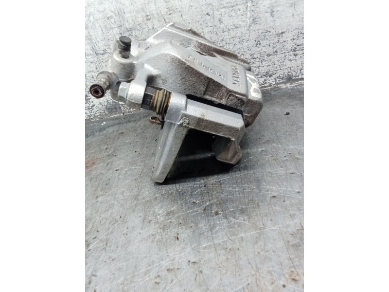 Recambio de pinza freno delantera derecha para jeep renegade referencia OEM IAM   