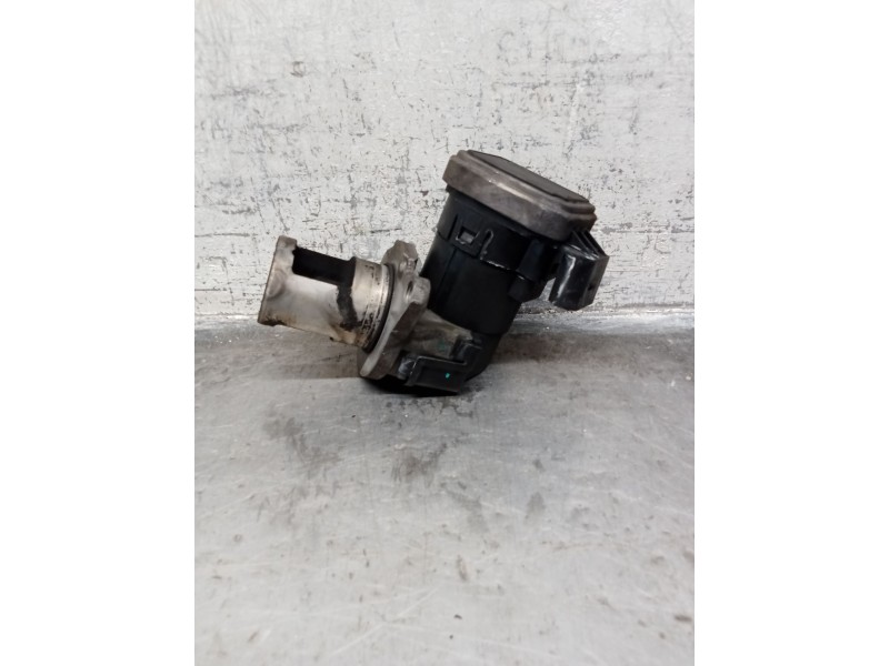 Recambio de valvula egr para mercedes-benz clase e (w211) e 270 cdi (211.016) referencia OEM IAM 724809370  