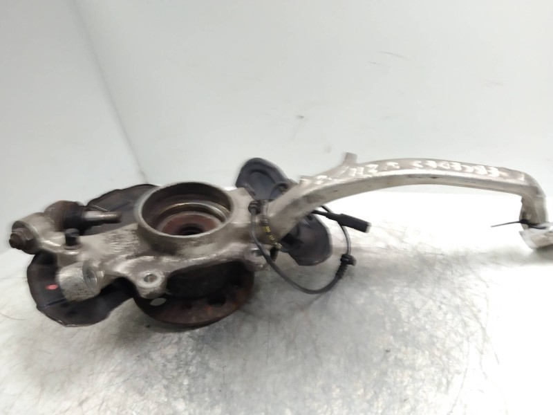 Recambio de mangueta delantera derecha para mercedes clase e (w211) berlina 3.2 v6 18v cat referencia OEM IAM   