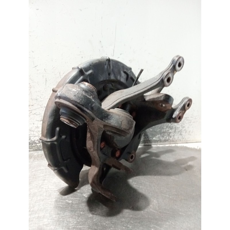 Recambio de mangueta trasera derecha para kia cee´d sw (ed) 2.0 crdi 140 referencia OEM IAM 582073K000  