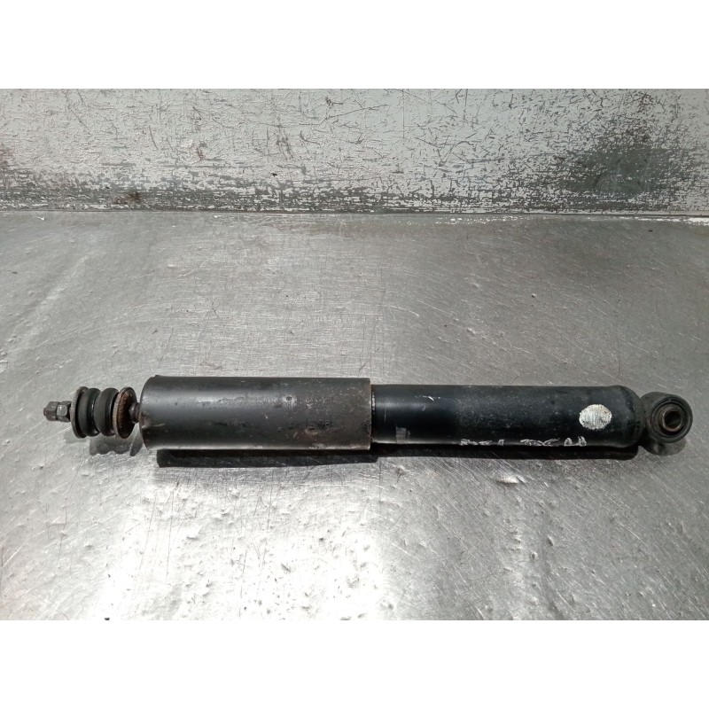 Recambio de amortiguador delantero derecho para hyundai h-1 furgoneta (a1) 2.5 crdi referencia OEM IAM 543104A600  