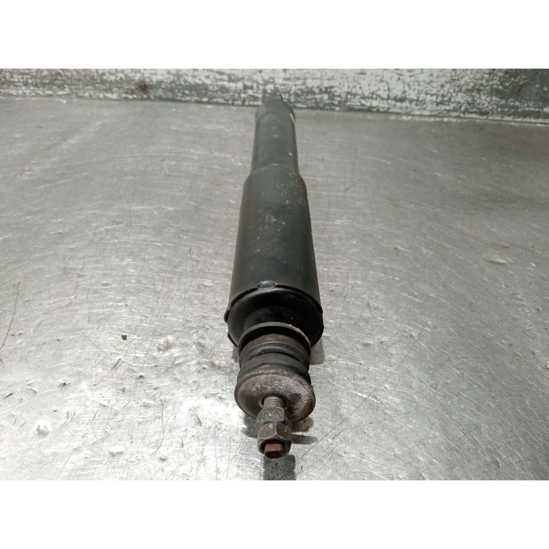 Recambio de amortiguador delantero derecho para hyundai h-1 furgoneta (a1) 2.5 crdi referencia OEM IAM 543104A600  