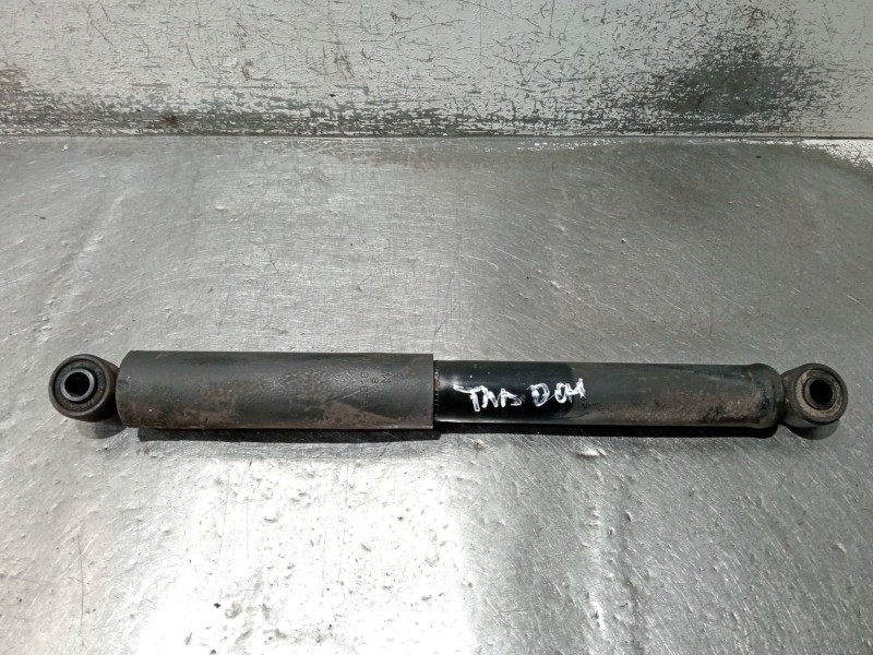 Recambio de amortiguador trasero derecho para hyundai h-1 furgoneta (a1) 2.5 crdi referencia OEM IAM 553104A700  
