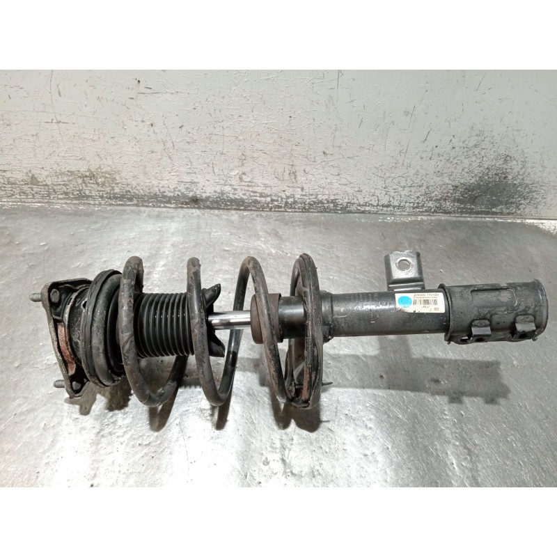 Recambio de amortiguador delantero derecho para kia cee´d sw (ed) 2.0 crdi 140 referencia OEM IAM 546601H100  