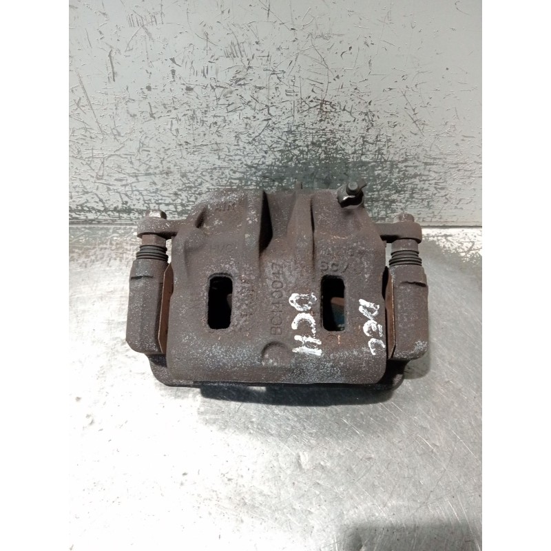 Recambio de pinza freno delantera derecha para hyundai h-1 furgoneta (a1) 2.5 crdi referencia OEM IAM BC140047  