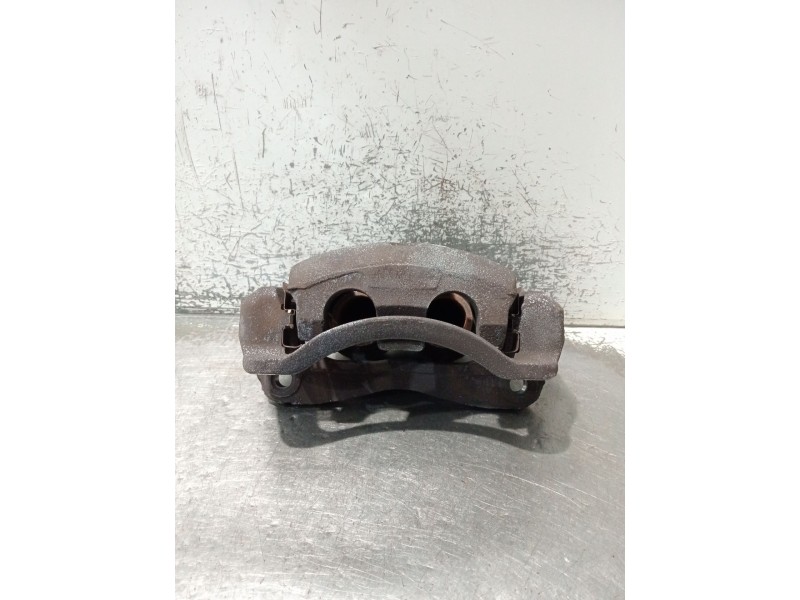 Recambio de pinza freno delantera derecha para hyundai h-1 furgoneta (a1) 2.5 crdi referencia OEM IAM BC140047  