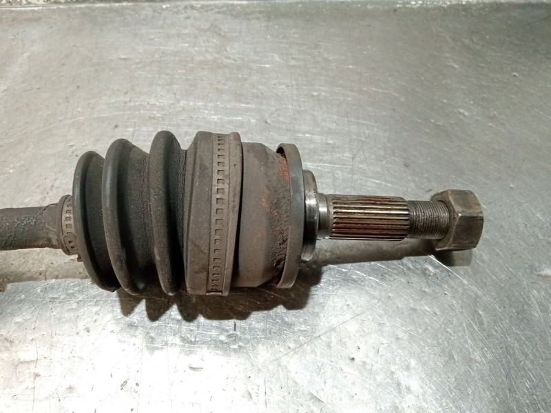 Recambio de transmision delantera izquierda para nissan primera (p10) 1.6 referencia OEM IAM   