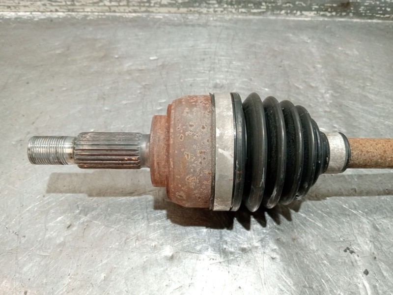 Recambio de transmision delantera izquierda para renault clio iii (br0/1, cr0/1) 1.2 16v (br02, br0j, br11, cr02, cr0j, cr11) re