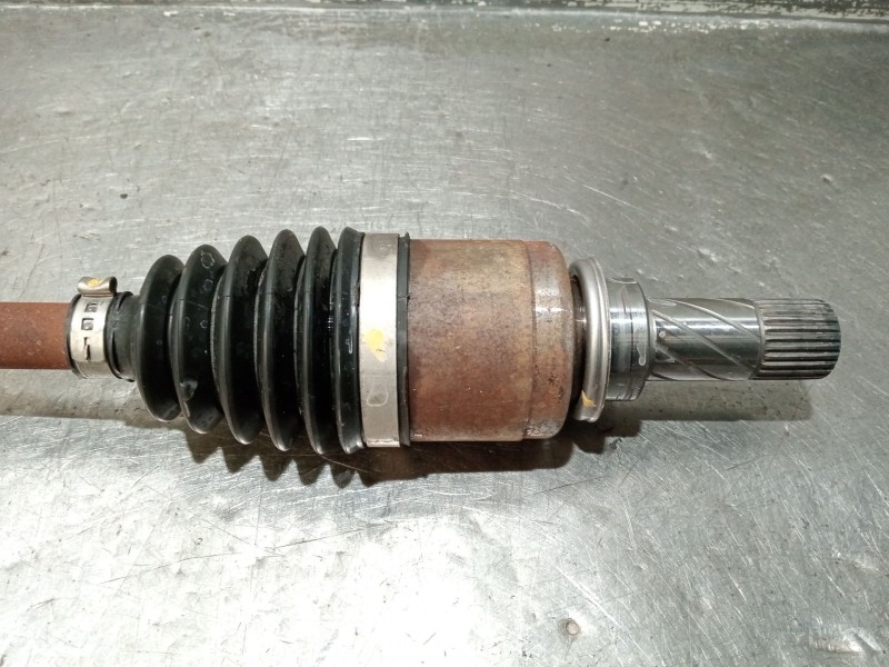 Recambio de transmision delantera izquierda para renault clio iii (br0/1, cr0/1) 1.2 16v (br02, br0j, br11, cr02, cr0j, cr11) re