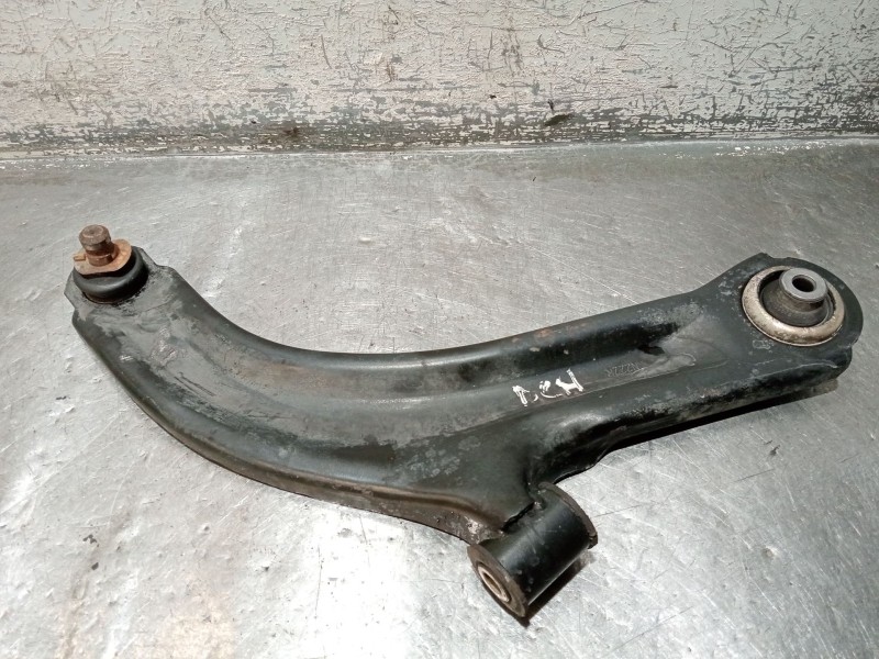 Recambio de brazo suspension inferior delantero derecho para renault clio iii (br0/1, cr0/1) 1.2 16v (br02, br0j, br11, cr02, cr