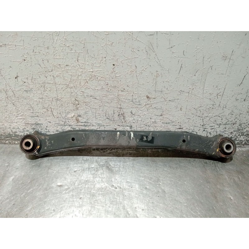 Recambio de brazo suspension inferior trasero derecho para kia cee´d sw (ed) 2.0 crdi 140 referencia OEM IAM   