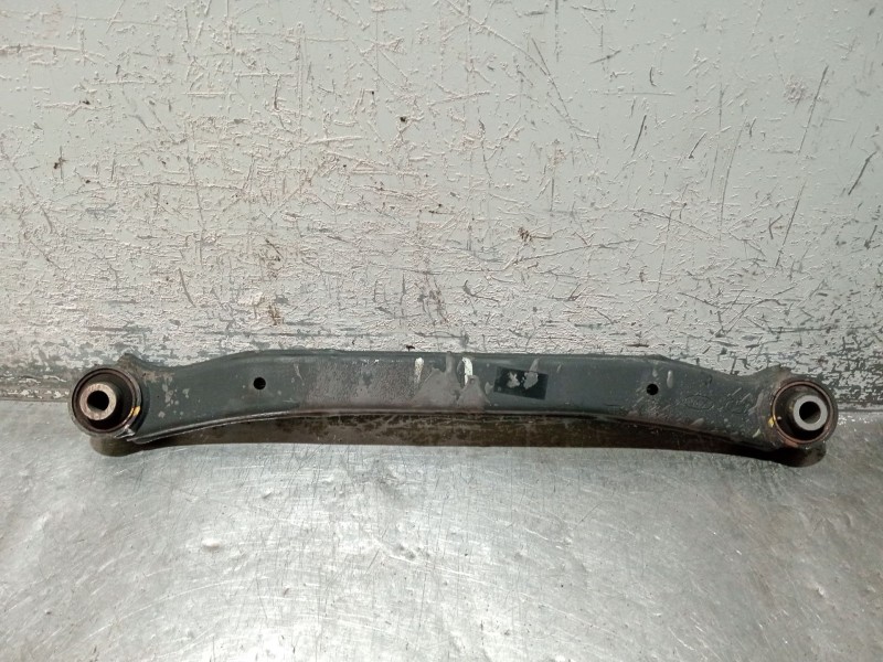Recambio de brazo suspension inferior trasero derecho para kia cee´d sw (ed) 2.0 crdi 140 referencia OEM IAM   