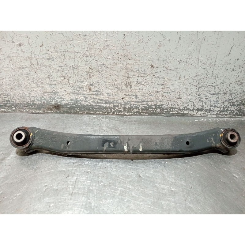 Recambio de brazo suspension inferior trasero derecho para kia cee´d sw (ed) 2.0 crdi 140 referencia OEM IAM   