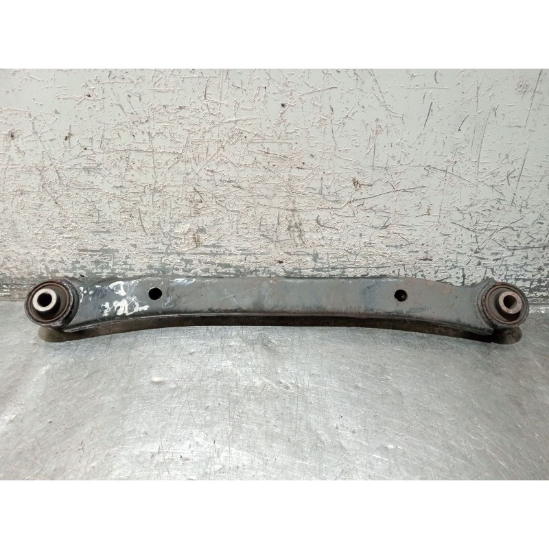 Recambio de brazo suspension inferior trasero derecho para kia cee´d sw (ed) 2.0 crdi 140 referencia OEM IAM   
