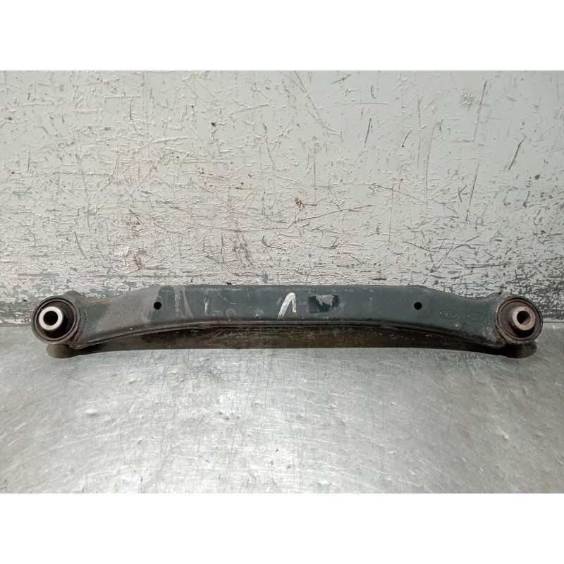 Recambio de brazo suspension inferior trasero izquierdo para kia cee´d sw (ed) 2.0 crdi 140 referencia OEM IAM   