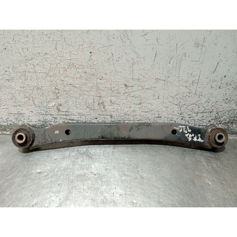 Recambio de brazo suspension inferior trasero izquierdo para kia cee´d sw (ed) 2.0 crdi 140 referencia OEM IAM   