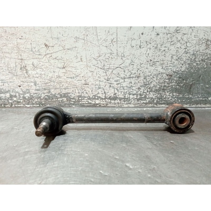 Recambio de brazo suspension superior trasero izquierdo para kia cee´d sw (ed) 2.0 crdi 140 referencia OEM IAM   