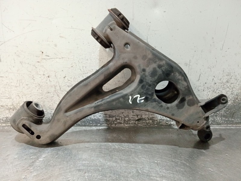 Recambio de brazo suspension inferior delantero izquierdo para mercedes-benz clase c (w202) c 180 (202.018) referencia OEM IAM  