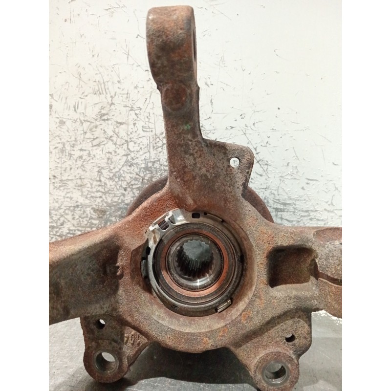 Recambio de mangueta delantera derecha para renault clio iii (br0/1, cr0/1) 1.2 16v (br02, br0j, br11, cr02, cr0j, cr11) referen