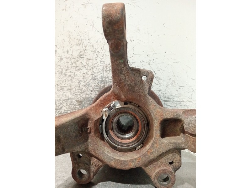 Recambio de mangueta delantera derecha para renault clio iii (br0/1, cr0/1) 1.2 16v (br02, br0j, br11, cr02, cr0j, cr11) referen