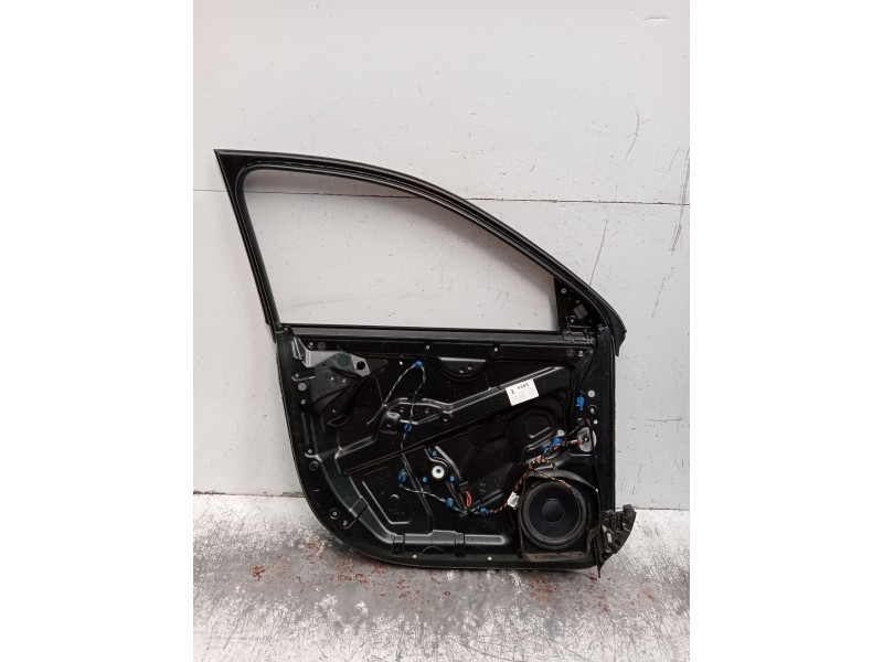 Recambio de elevalunas delantero izquierdo para volkswagen touareg (7la) tdi v6 referencia OEM IAM 7L0837353  