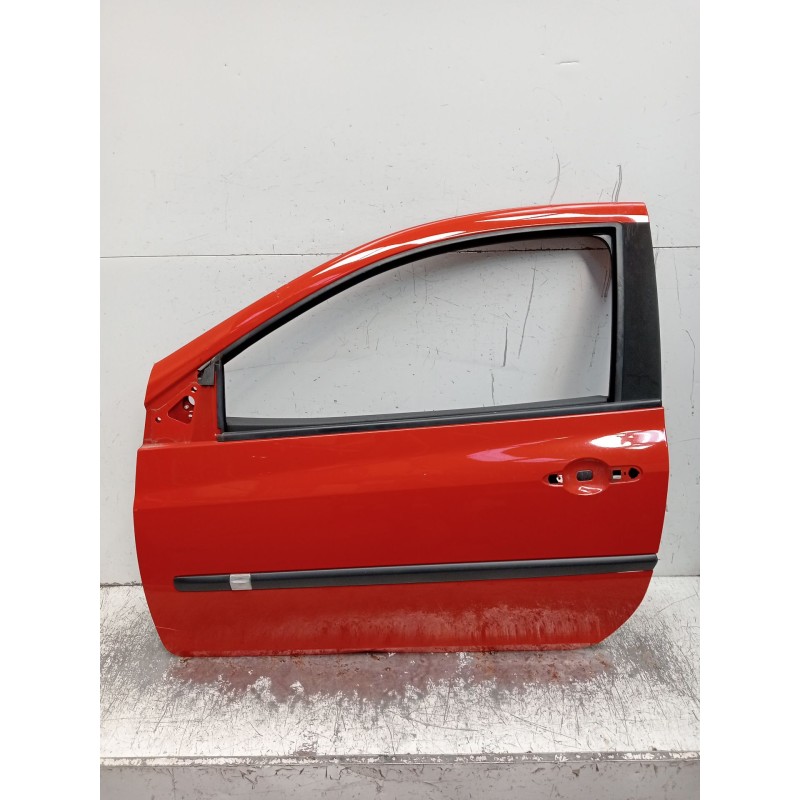 Recambio de puerta delantera izquierda para renault clio iii (br0/1, cr0/1) 1.2 16v (br02, br0j, br11, cr02, cr0j, cr11) referen