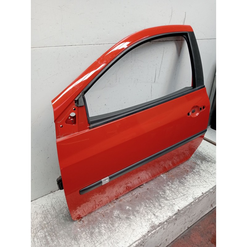 Recambio de puerta delantera izquierda para renault clio iii (br0/1, cr0/1) 1.2 16v (br02, br0j, br11, cr02, cr0j, cr11) referen