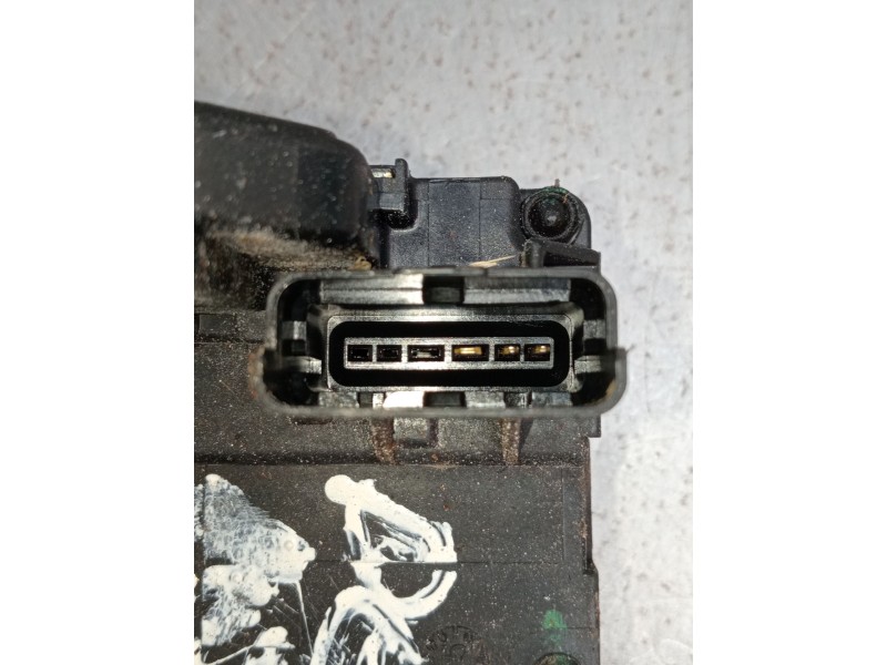 Recambio de motor cierre centralizado delantero derecho para nissan qashqai ii (j11, j11_) 1.2 dig-t referencia OEM IAM   