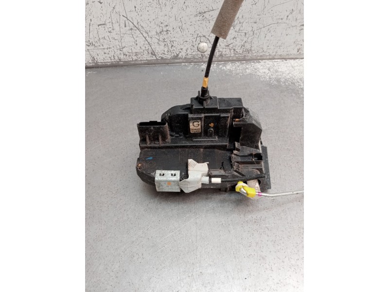 Recambio de motor cierre centralizado delantero izquierdo para nissan qashqai ii (j11, j11_) 1.2 dig-t referencia OEM IAM   