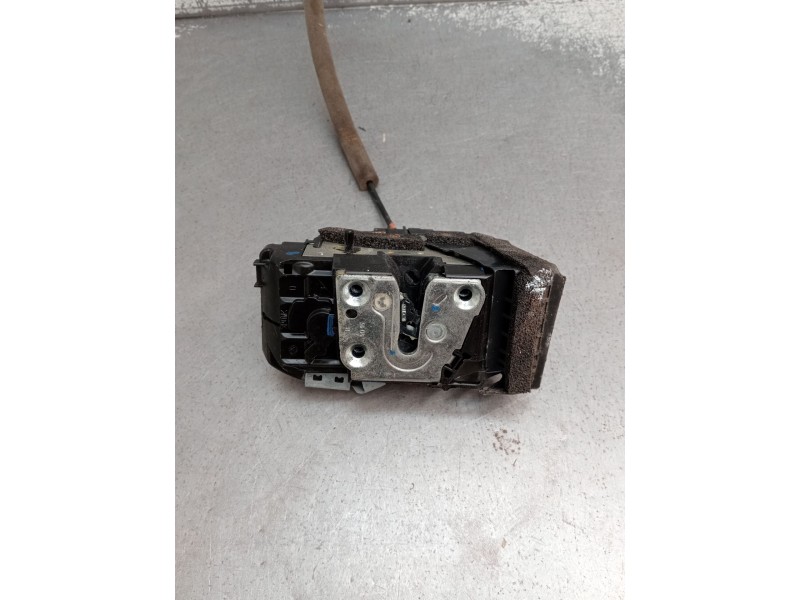 Recambio de motor cierre centralizado trasero derecho para nissan qashqai ii (j11, j11_) 1.2 dig-t referencia OEM IAM   