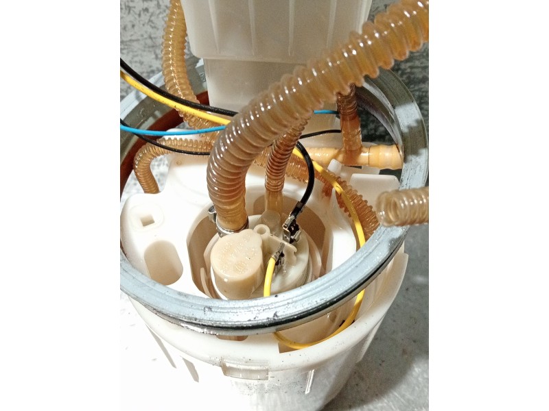 Recambio de bomba combustible para seat exeo (3r2) 2.0 tdi referencia OEM IAM 8E0919050AC 220212002009 