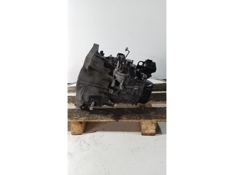 Recambio de caja cambios para hyundai i30 classic referencia OEM IAM T9J5C 5v 081855