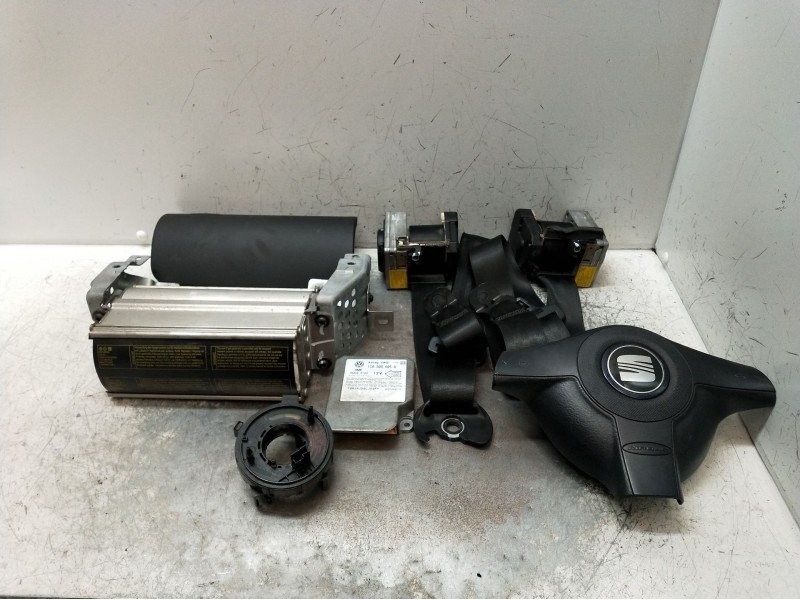 Recambio de kit airbag para seat leon (1m1) 1.9 tdi referencia OEM IAM 1C0909605A 5WK43122 
