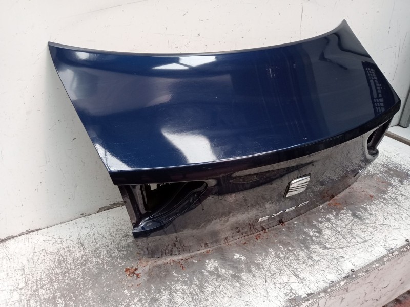 Recambio de tapa maletero para seat exeo (3r2) 2.0 tdi referencia OEM IAM   