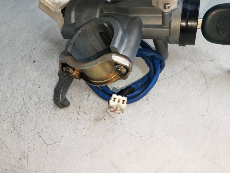 Recambio de conmutador de arranque para kia carens 1.8 cat referencia OEM IAM   