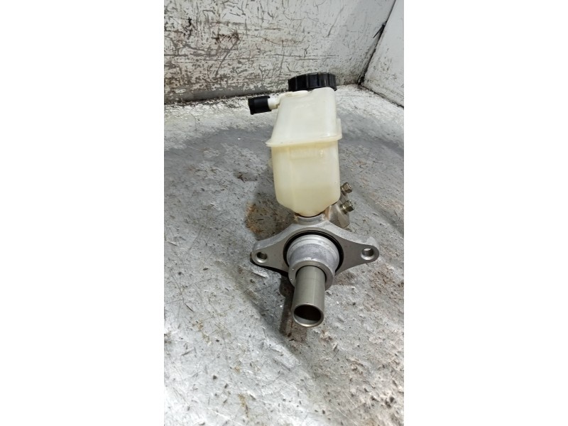 Recambio de bomba freno para toyota yaris 1.3 16v cat referencia OEM IAM   