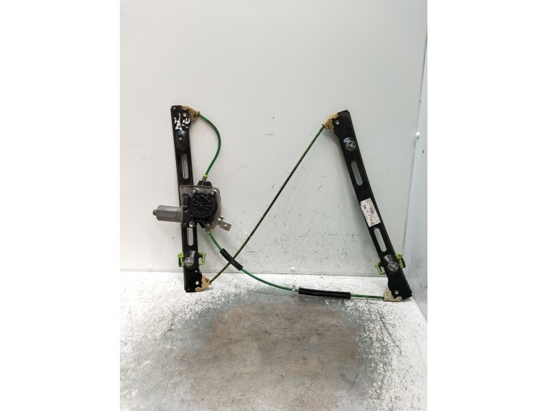 Recambio de elevalunas delantero izquierdo para bmw 3 compact (e46) 320 td referencia OEM IAM 0130821922 5P  Recambio de elevalunas delantero izquierdo para bmw 3 compact (e46) 320 td referencia OEM IAM 0130821922 5P