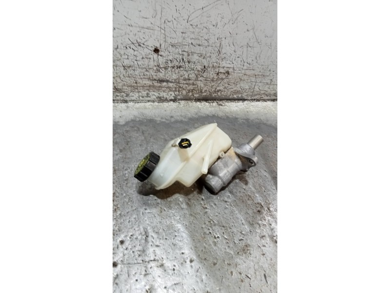 Recambio de bomba freno para toyota yaris 1.3 16v cat referencia OEM IAM   