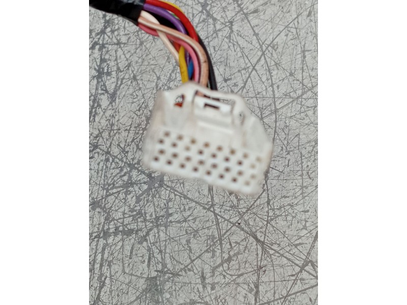 Recambio de retrovisor izquierdo para nissan qashqai ii (j11, j11_) 1.2 dig-t referencia OEM IAM ELECTRICO 1 ENCHUFE 13 CABLES 