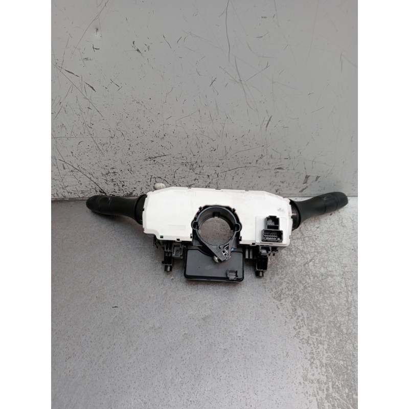 Recambio de mando luces para nissan qashqai ii (j11, j11_) 1.2 dig-t referencia OEM IAM 0265019061 479454BA0A 