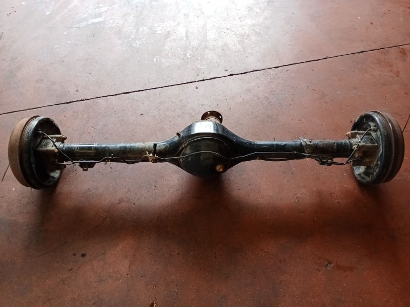 Recambio de puente trasero para isuzu d-max i (tfr, tfs) 3.0 ditd 4x4 (tfs77h) referencia OEM IAM   TAMBOR/ABS